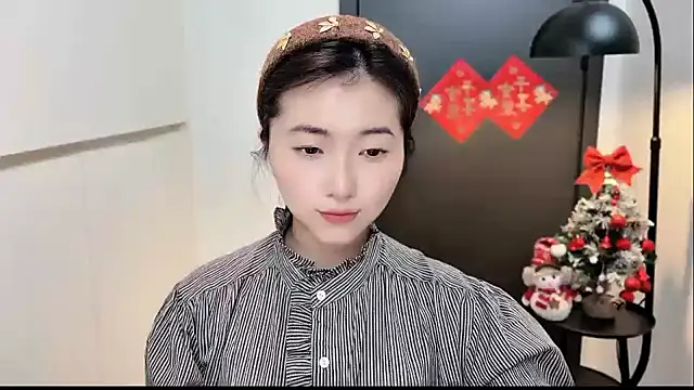 Rosalind xixi online show from 01/10/26, 12:18