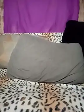 LunaMell online show from 03/28/26, 11:15