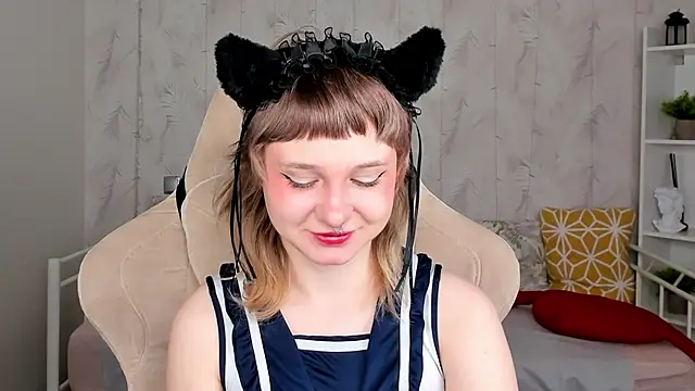 Tori Cutie online show from 04/12/26, 12:04