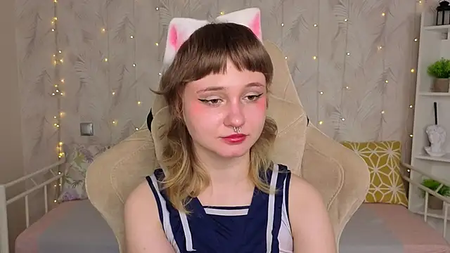 Tori Cutie online show from 04/28/26, 02:27