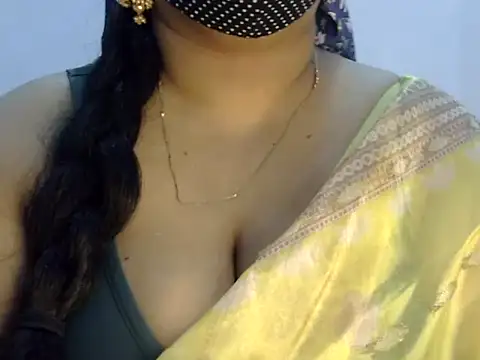 Siya Akhor online show from 10/15/25, 03:12