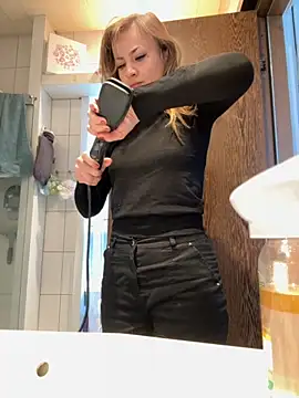 IsabellaEtha online show from 09/12/25, 08:58