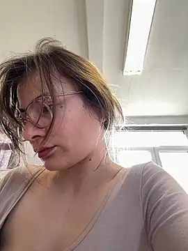 IsabellaEtha online show from 04/27/26, 07:06