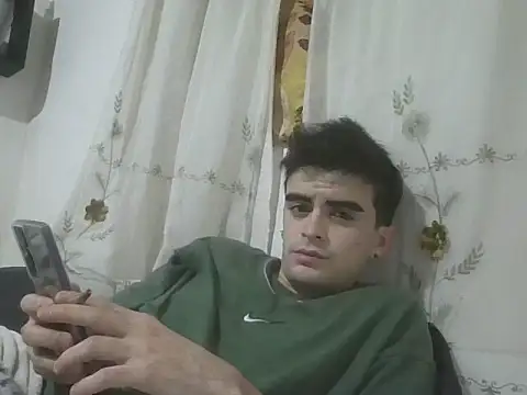 Snapshot of Rodrigo99_9 chatting on 04/23/26, 05:15 Rodrigo99 9 online show from 04/23/26, 05:15