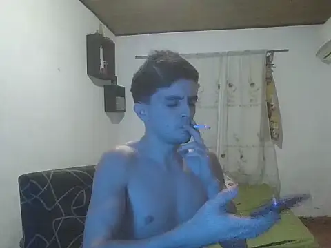 Snapshot of Rodrigo99_9 chatting on 05/07/26, 03:01 Rodrigo99 9 online show from 05/07/26, 03:01