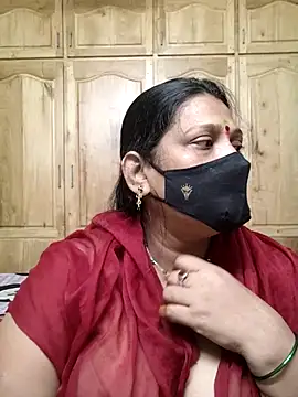 Snapshot of sutari84 chatting on 07/19/26, 01:09 sutari84 online show from 07/19/26, 01:09