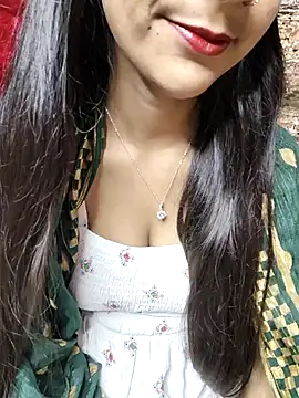 Indian-Aleena online show from 11/20/25, 07:02