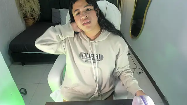 Ivy nt online show from 09/29/25, 06:24