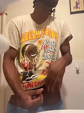 Snapshot of BigBDMari chatting on 09/12/25, 12:33 BigBDMari online show from 09/12/25, 12:33