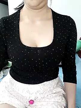 Linh linh01 online show from 01/16/26, 03:05