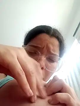 VictoriDior online show from 09/12/25, 08:53