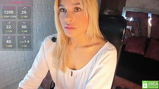 hot cupid01 online show from 04/14/26, 10:43