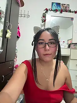 saranghae  online show from 10/28/25, 03:10