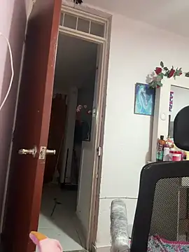 saranghae  online show from 04/18/26, 11:16