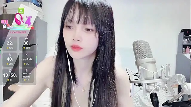 twlilybae online show from 11/16/25, 07:14