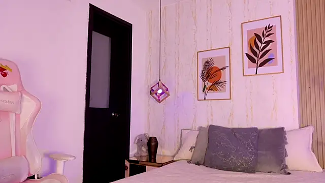 Ayleen Dunkan online show from 09/23/25, 12:19