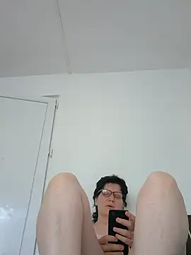 Snapshot of Vera_Elle chatting on 06/05/26, 02:23 Vera Elle online show from 06/05/26, 02:23