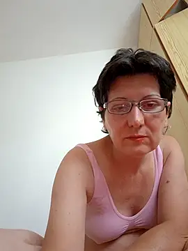 Vera Elle online show from 07/06/26, 03:03