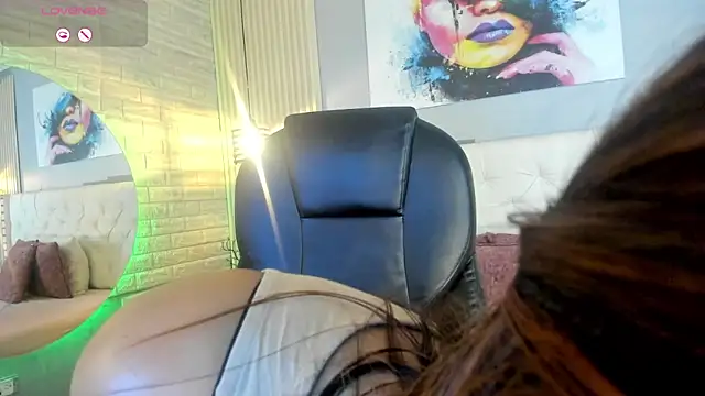 scarletbaker  online show from 03/12/26, 09:43