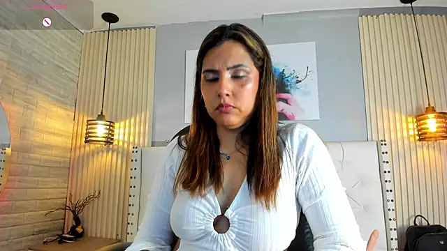 Snapshot of scarletbaker_ chatting on 04/29/26, 10:27 scarletbaker online show from 04/29/26, 10:27