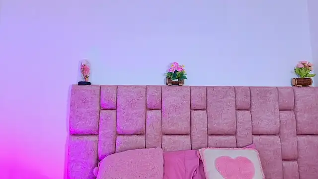 Snapshot of ScarlettLuxe chatting on 11/27/25, 12:51 ScarlettLuxe online show from 11/27/25, 12:51