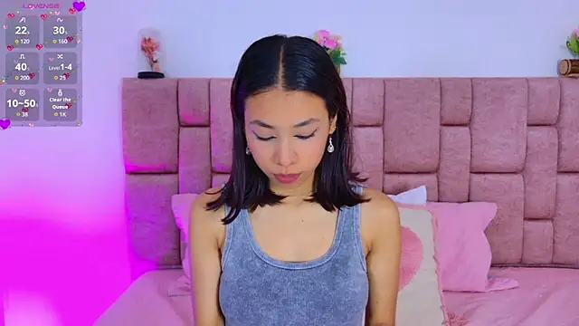 Snapshot of ScarlettLuxe chatting on 12/04/25, 07:22 ScarlettLuxe online show from 12/04/25, 07:22