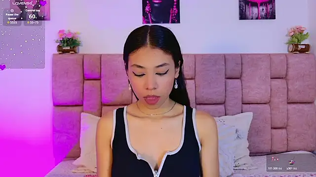 Snapshot of ScarlettLuxe chatting on 01/12/26, 07:52 ScarlettLuxe online show from 01/12/26, 07:52