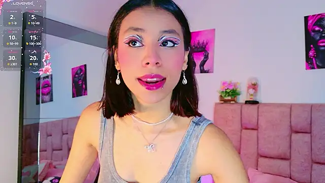 Snapshot of ScarlettLuxe chatting on 02/08/26, 08:23 ScarlettLuxe online show from 02/08/26, 08:23