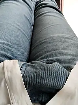 hunk28 6 online show from 10/21/25, 06:47