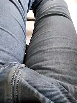 hunk28 6 online show from 10/26/25, 07:03