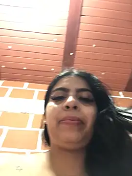 Rachellcooperrr online show from 05/15/26, 11:01