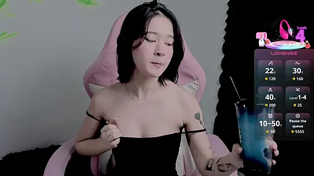 LilithCary online show from 10/02/25, 09:00