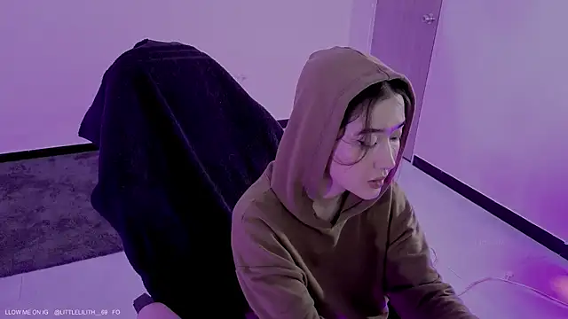 LilithCary online show from 01/07/26, 09:39