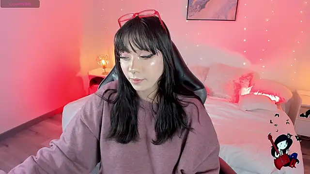 Snapshot of Noahcryptic chatting on 10/01/25, 04:07 Noahcryptic online show from 10/01/25, 04:07