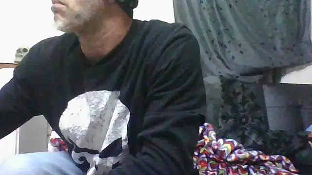 jarjar83 online show from 11/01/25, 05:42