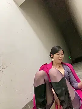 xtt1689999 online show from 12/01/25, 03:50