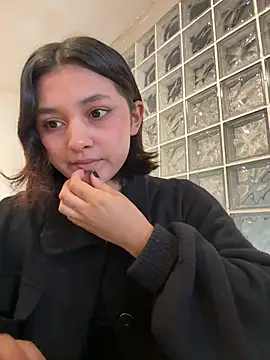 Snapshot of sisylucky chatting on 06/24/26, 03:11 sisylucky online show from 06/24/26, 03:11