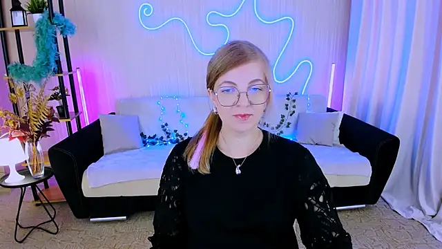 YourUniverser online show from 09/26/25, 09:57