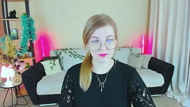 YourUniverser online show from 11/29/25, 09:23