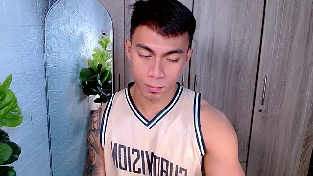 PinooyMilker online show from 11/07/25, 02:00