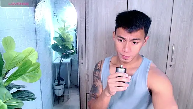 PinooyMilker online show from 04/10/26, 04:50