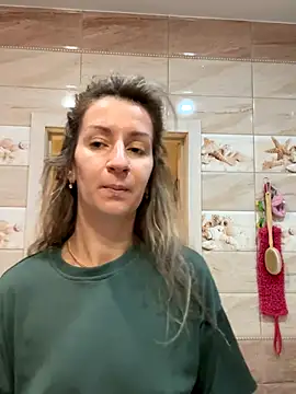 EvvaMur online show from 10/09/25, 01:03