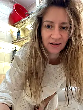 EvvaMur online show from 11/01/25, 01:07