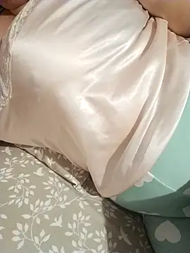 zerdaliii online show from 02/11/26, 10:04