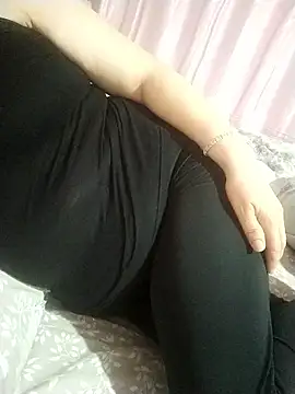 zerdaliii online show from 03/28/26, 07:57