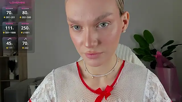 Ice Strawberry online show from 03/15/26, 03:12