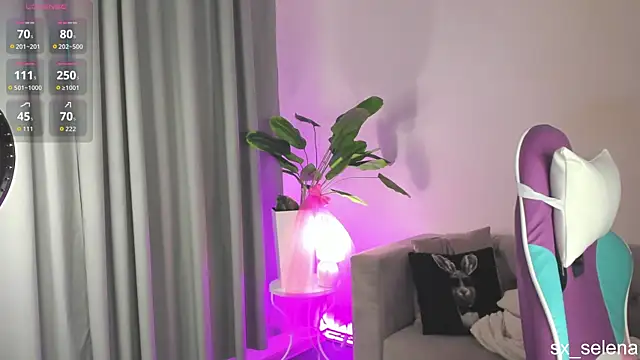 Ice Strawberry online show from 03/29/26, 03:06