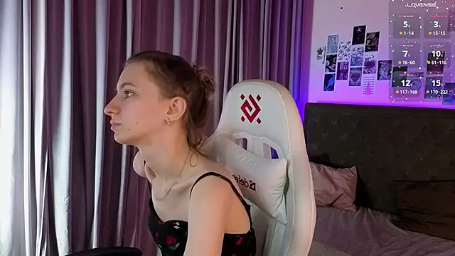 kaleriyaa  online show from 03/10/26, 01:32