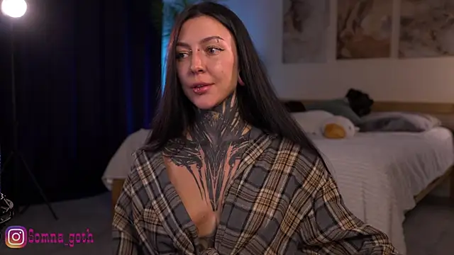 Alise Eve  online show from 03/31/26, 05:35