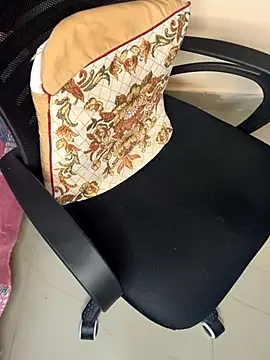 linishal online show from 10/13/25, 04:51